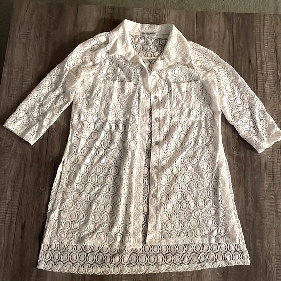Lacy White Button Down - Picture 1 of 4